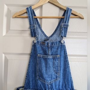 Levi's Straight Leg Overalls